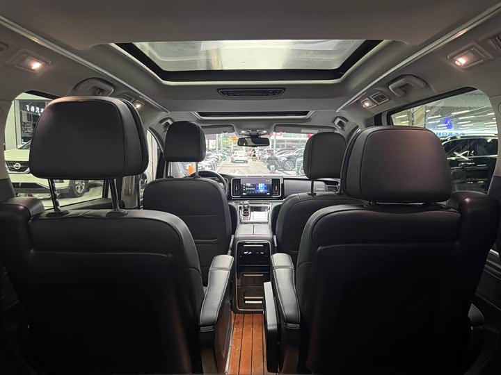 Фото 23 - GAC Trumpchi M8