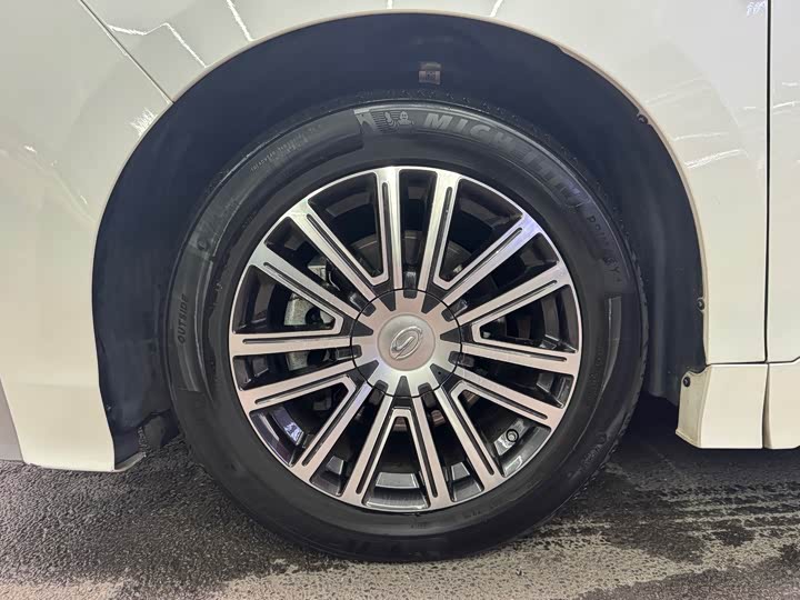 Фото 5 - GAC Trumpchi M8