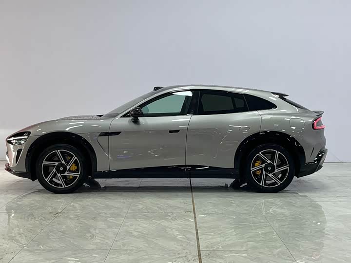 Фото 10 - Xiaomi YU7