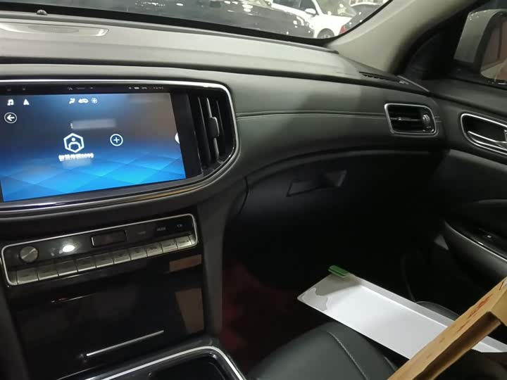 Фото 10 - GAC Trumpchi GS8