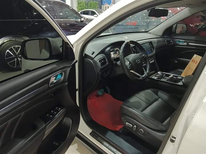 Фото 16 - GAC Trumpchi GS8