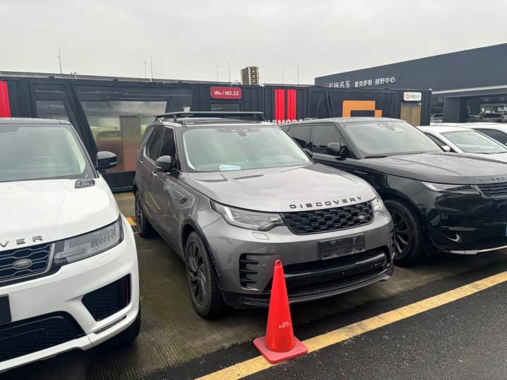 Фото 12 - Land Rover Discovery