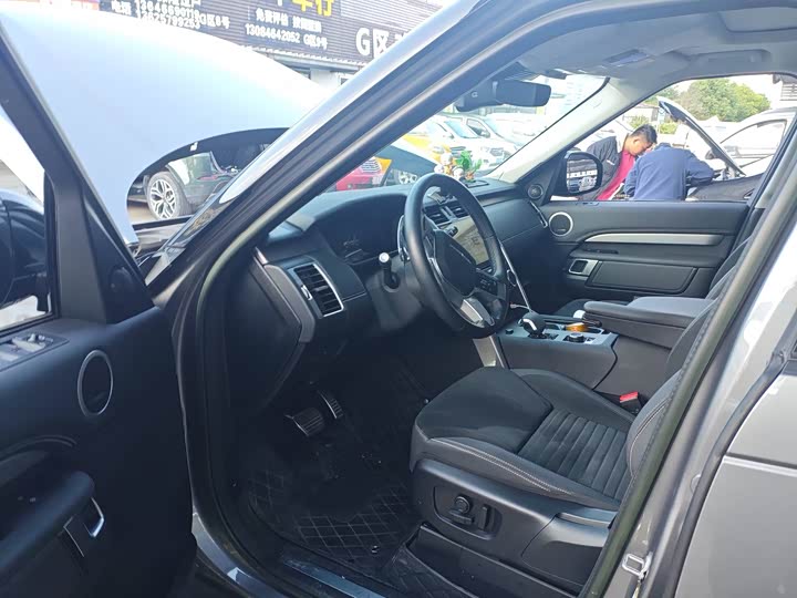 Фото 7 - Land Rover Discovery