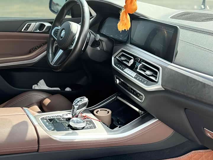 Фото 10 - BMW X5