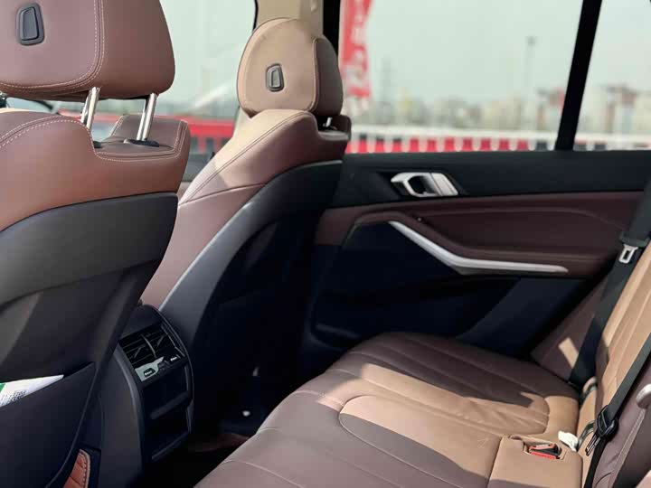 Фото 12 - BMW X5