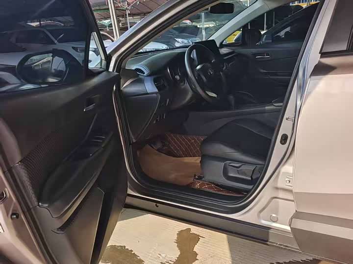 Фото 5 - Toyota Izoa