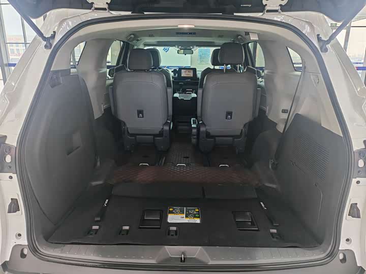 Фото 25 - Toyota Granvia