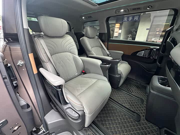 Фото 13 - GAC Trumpchi M8