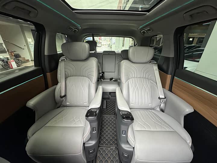 Фото 17 - GAC Trumpchi M8