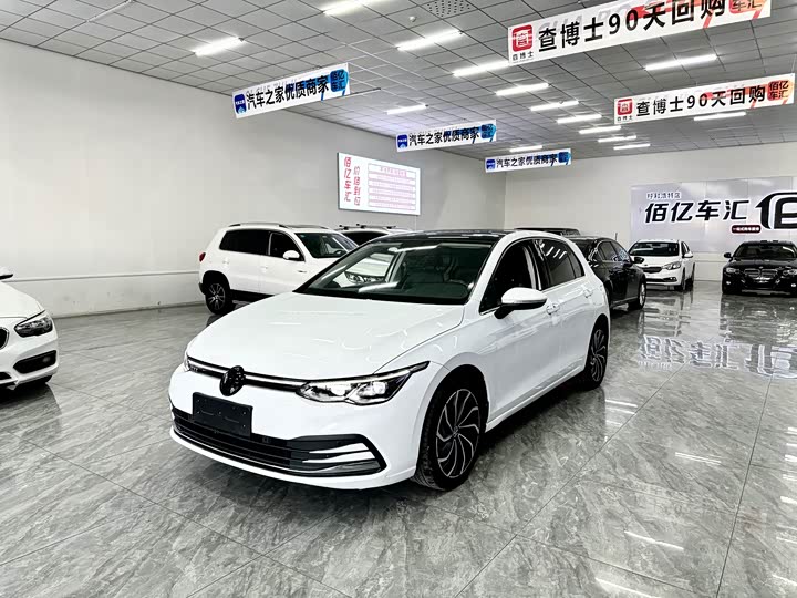 Фото 1 - Volkswagen Golf