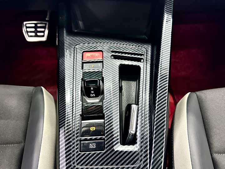 Фото 12 - Volkswagen Golf