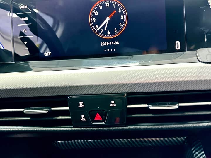 Фото 15 - Volkswagen Golf