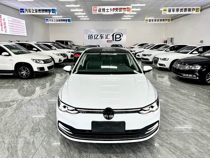 Фото 2 - Volkswagen Golf