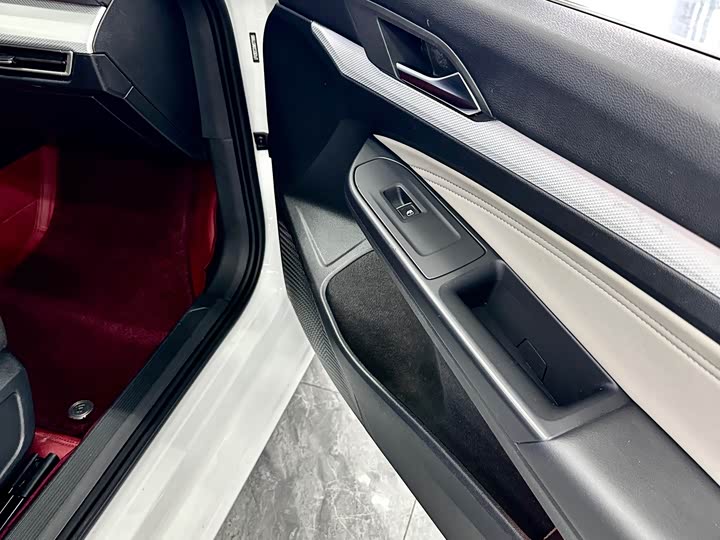 Фото 20 - Volkswagen Golf