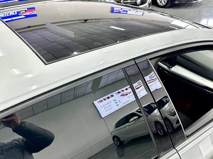 Фото 21 - Volkswagen Golf