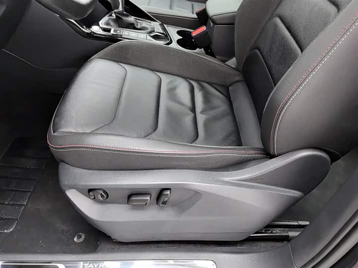 Фото 20 - Volkswagen Tayron