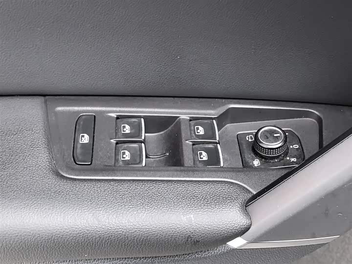 Фото 9 - Volkswagen Tayron