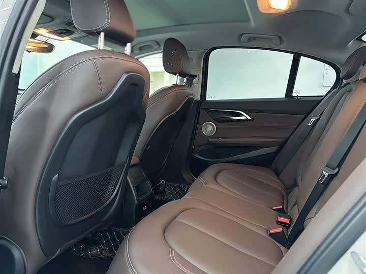 Фото 16 - BMW 1 Series