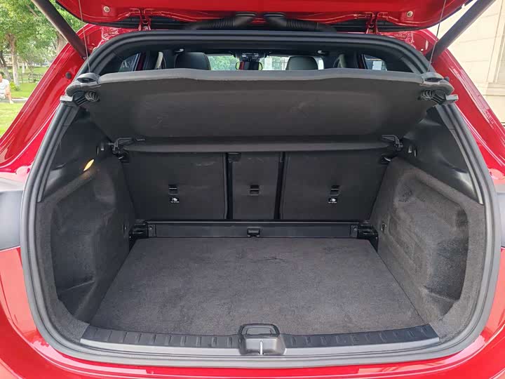 Фото 11 - Mercedes-Benz GLA-Class