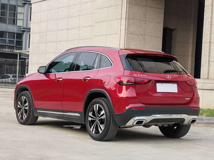 Фото 6 - Mercedes-Benz GLA-Class