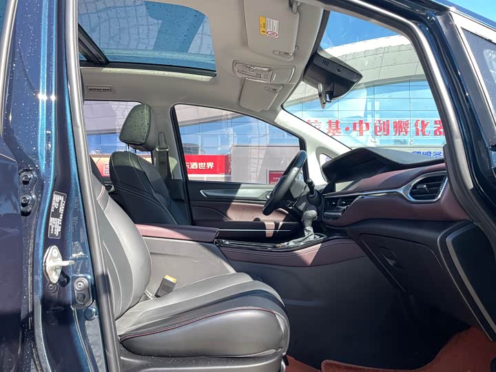 Фото 13 - GAC Trumpchi M6