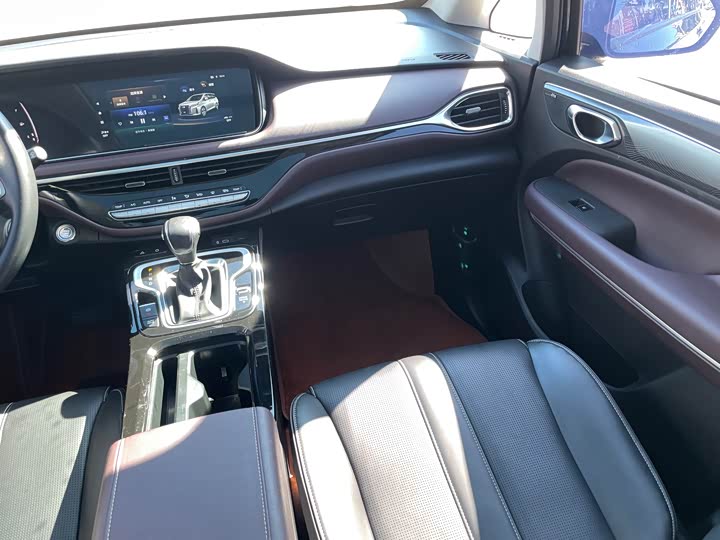 Фото 16 - GAC Trumpchi M6