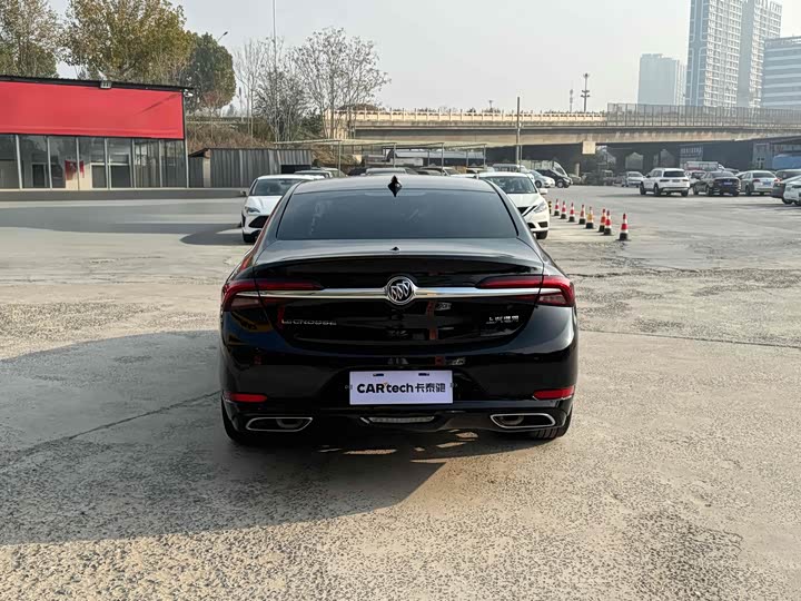 Фото 4 - Buick LaCrosse