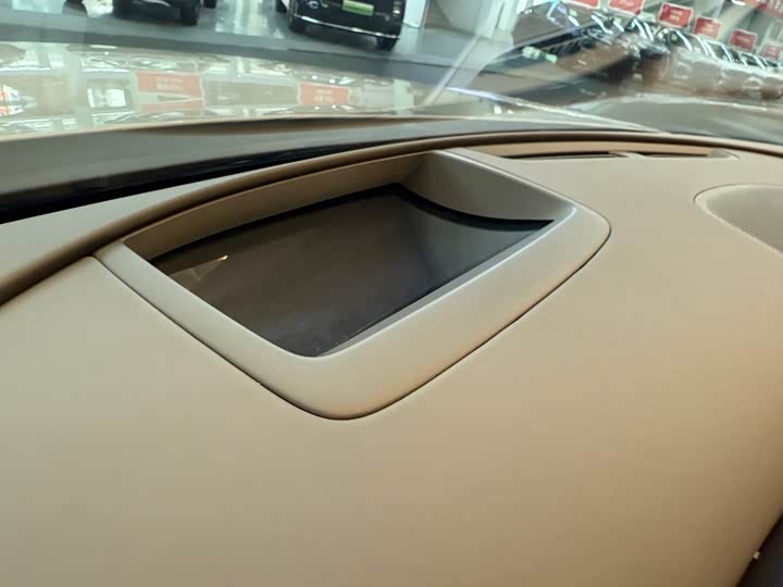 Фото 7 - Genesis G90