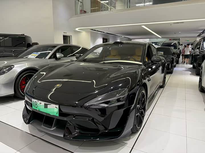 Фото 1 - Xiaomi SU7 Ultra