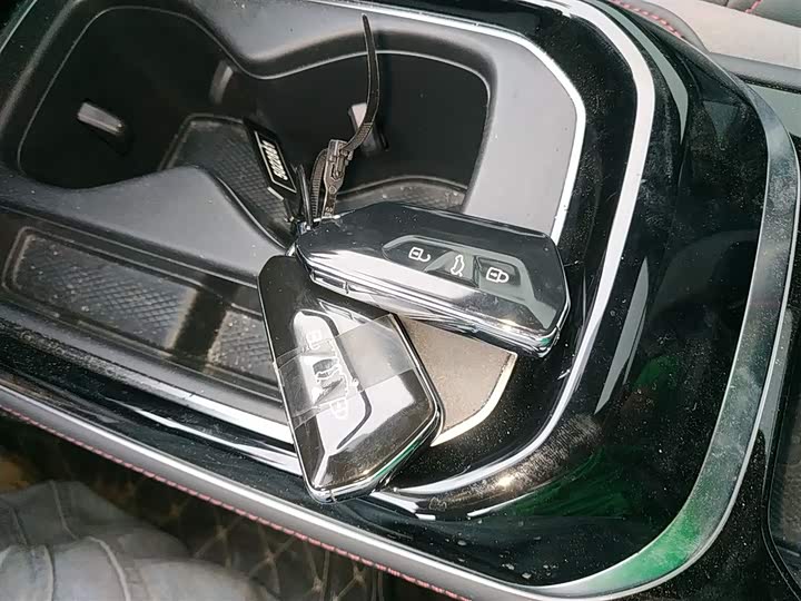 Фото 9 - Volkswagen ID.4 Crozz