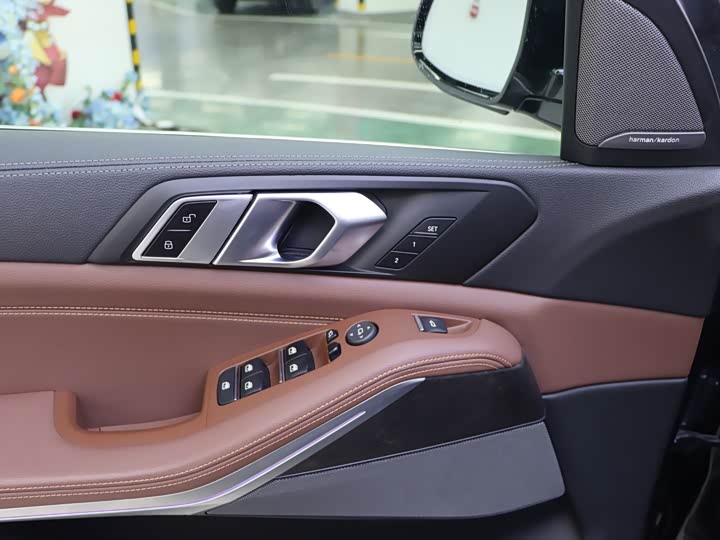 Фото 13 - BMW X5