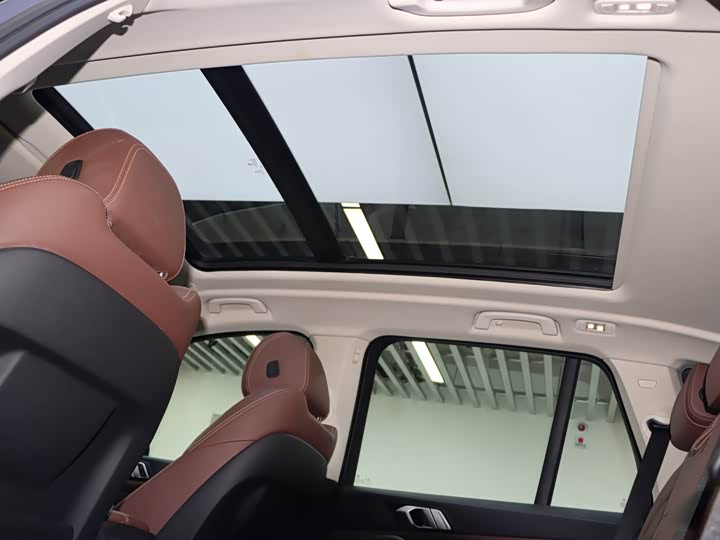 Фото 19 - BMW X5