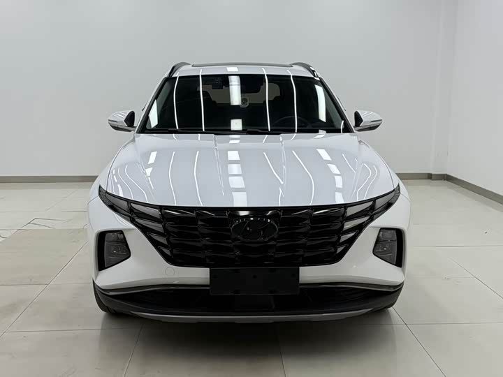 Фото 2 - Hyundai Tucson L