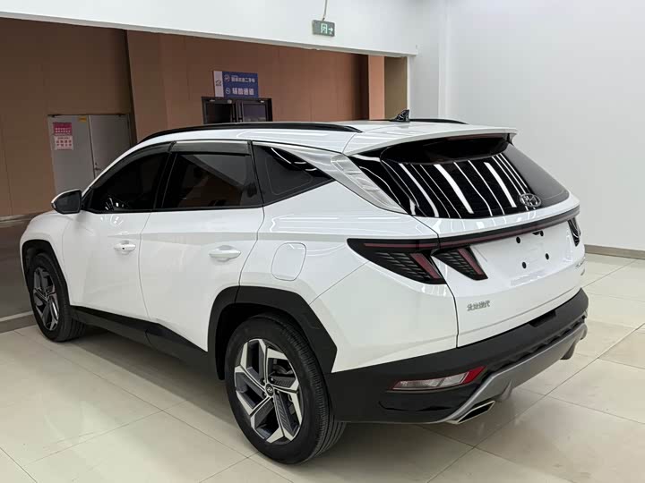 Фото 4 - Hyundai Tucson L