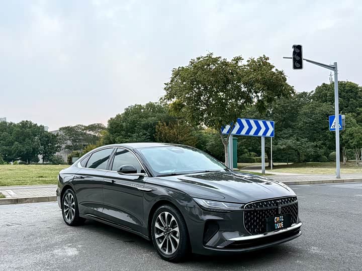 Фото 3 - Lincoln Z (Zephyr)