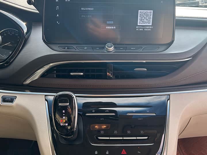 Фото 12 - Buick GL8 ES