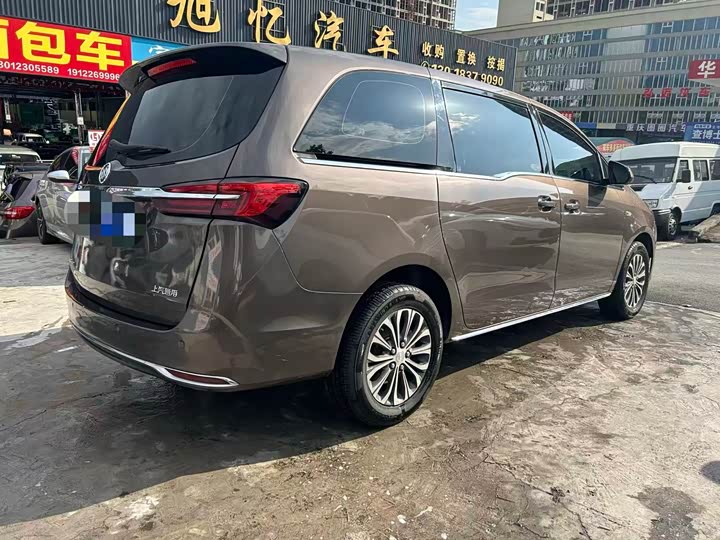 Фото 6 - Buick GL8 ES