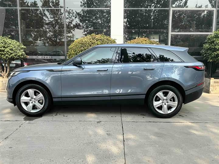 Фото 2 - Land Rover Range Rover Velar