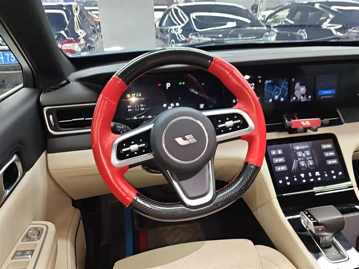 Фото 11 - LiXiang One