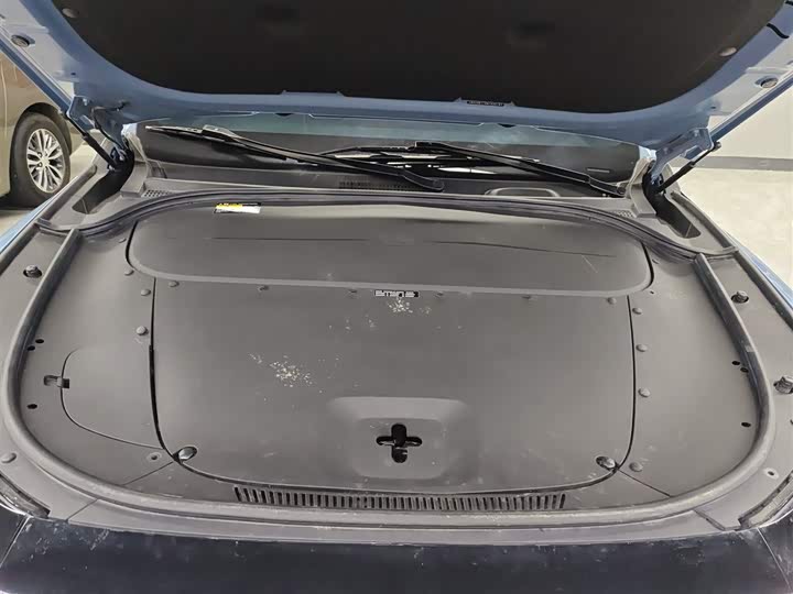 Фото 20 - LiXiang One