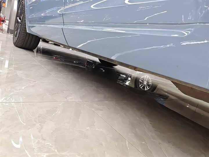 Фото 22 - LiXiang One