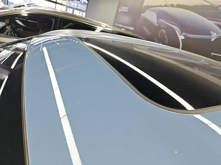 Фото 27 - LiXiang One