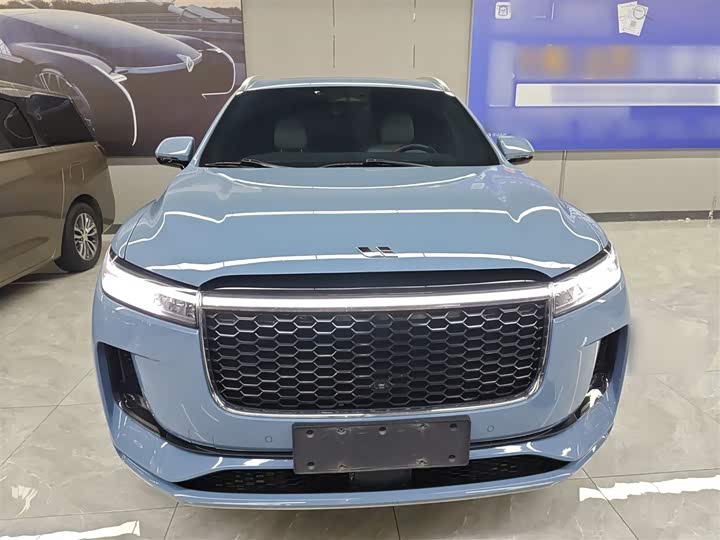 Фото 3 - LiXiang One