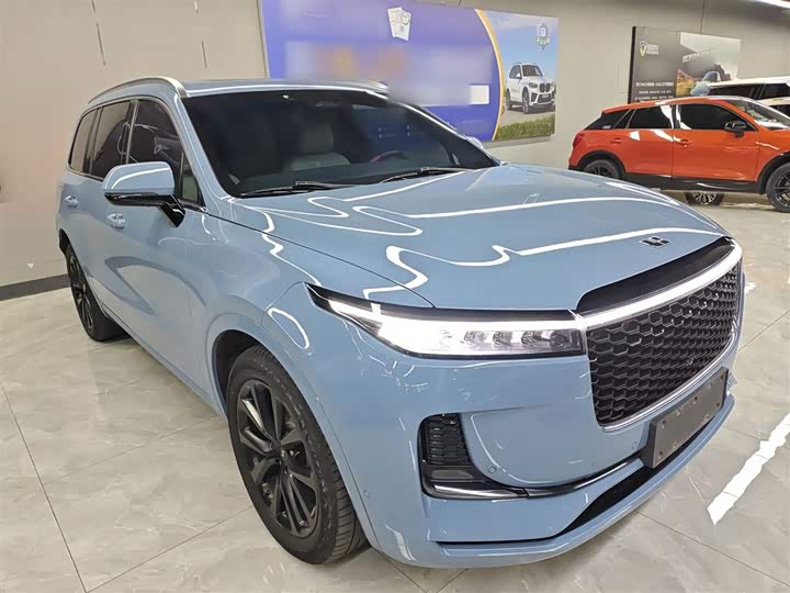 Фото 4 - LiXiang One