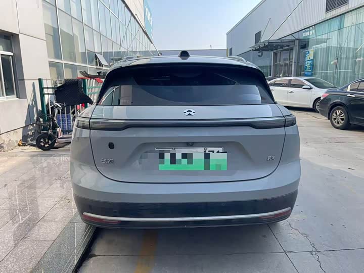 Фото 3 - Nio ES6