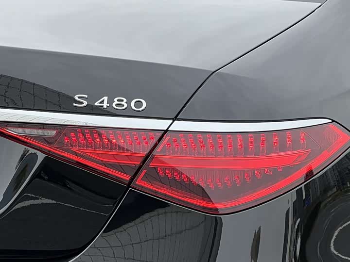 Фото 25 - Mercedes-Benz Maybach S-Class