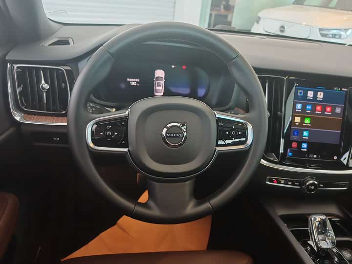 Фото 12 - Volvo S60