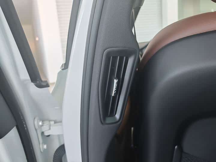 Фото 19 - Volvo S60