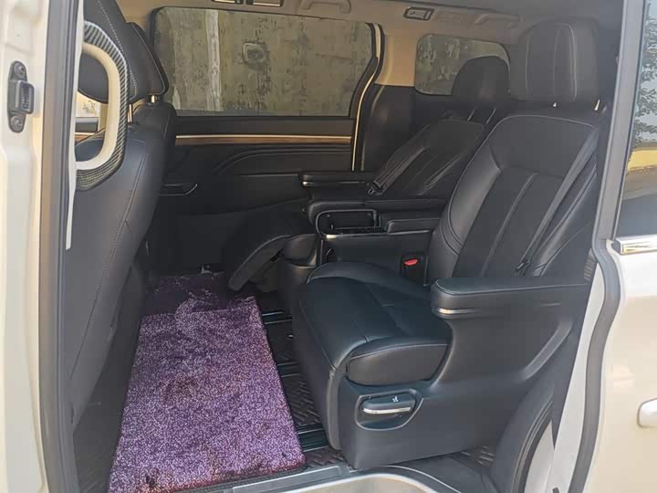 Фото 17 - GAC Trumpchi M8