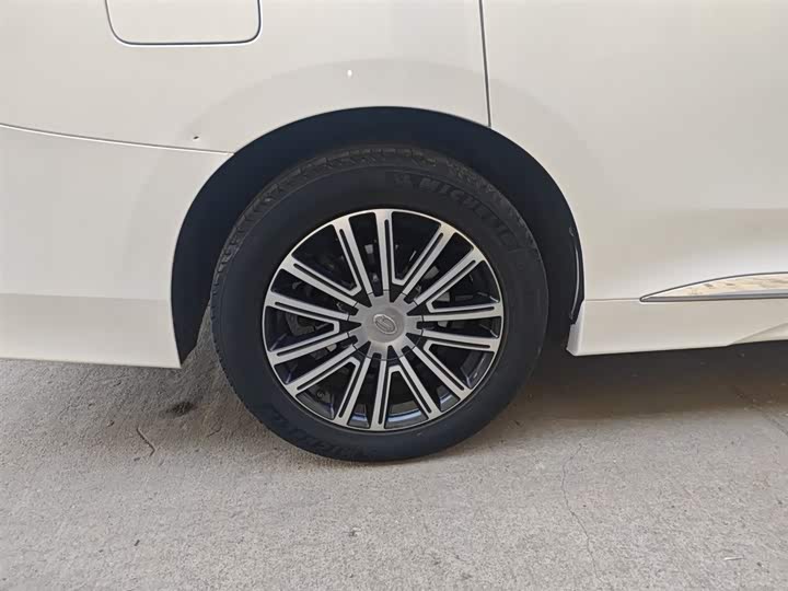 Фото 26 - GAC Trumpchi M8